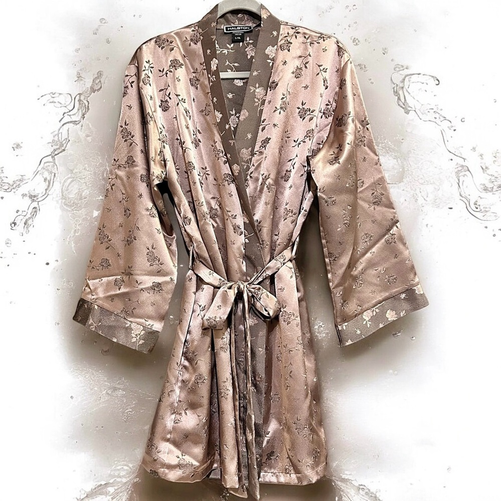 Halston floral kimono style robe Size L